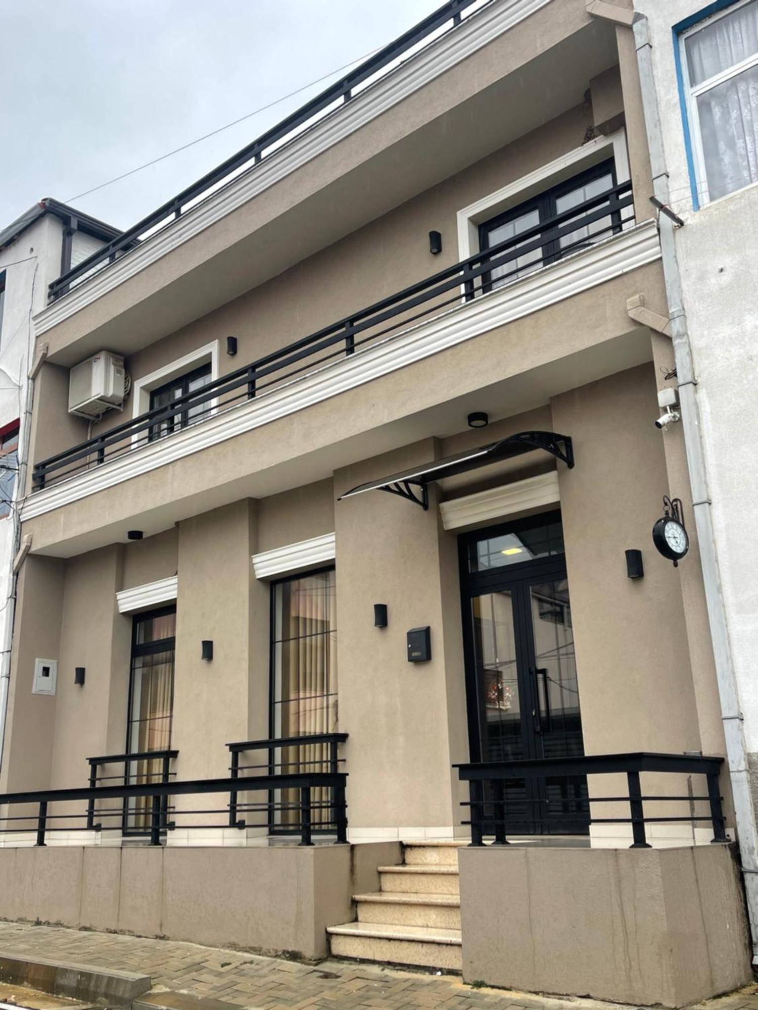 Small Hotel Ora Pogradec Ngoại thất bức ảnh