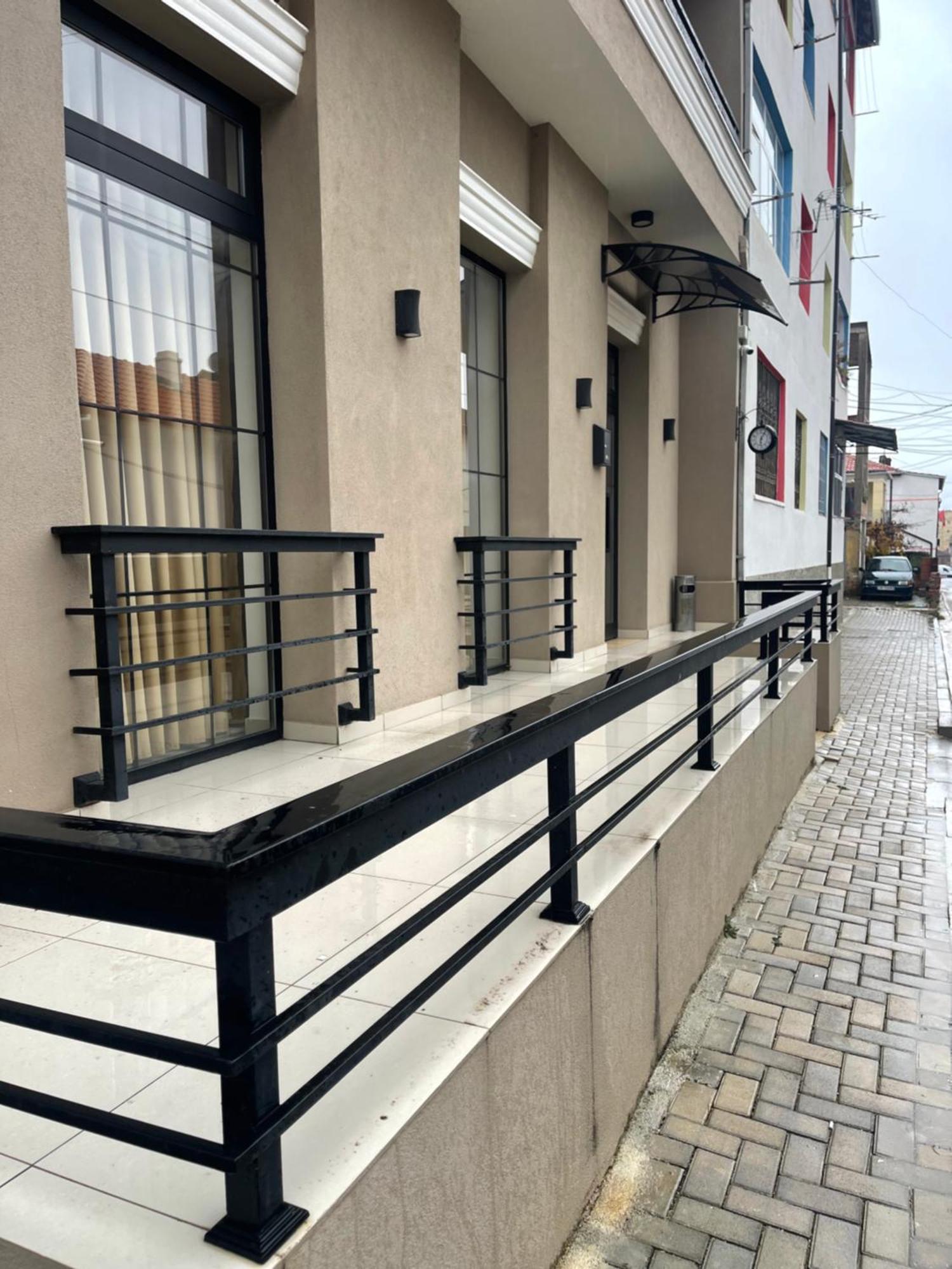 Small Hotel Ora Pogradec Ngoại thất bức ảnh