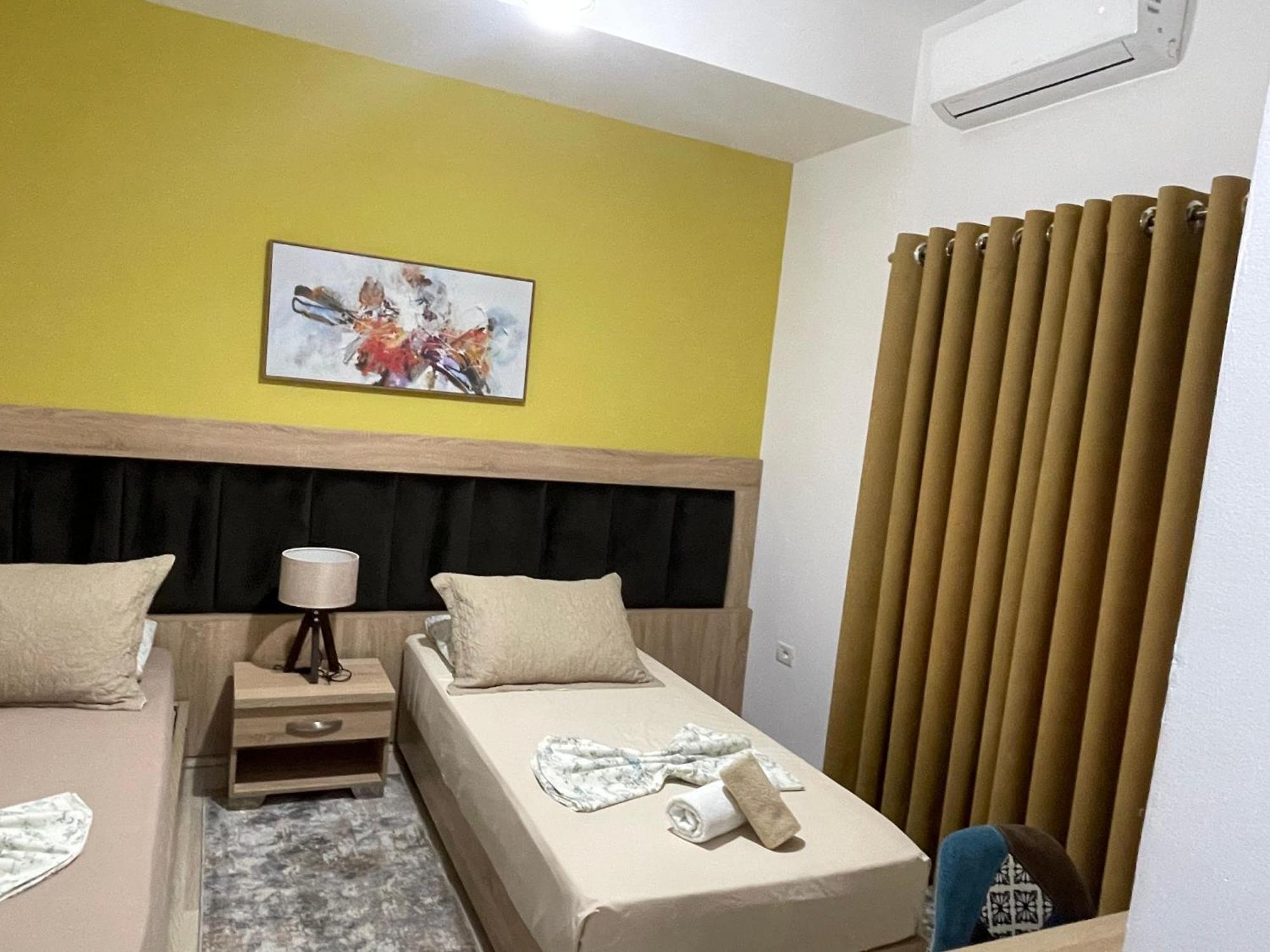 Ora Apartament Pogradec Ngoại thất bức ảnh